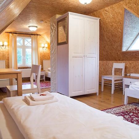 Posti Hostel Kärdla Eksteriør bilde