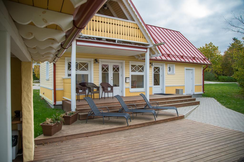 Posti Hostel Kärdla Eksteriør bilde